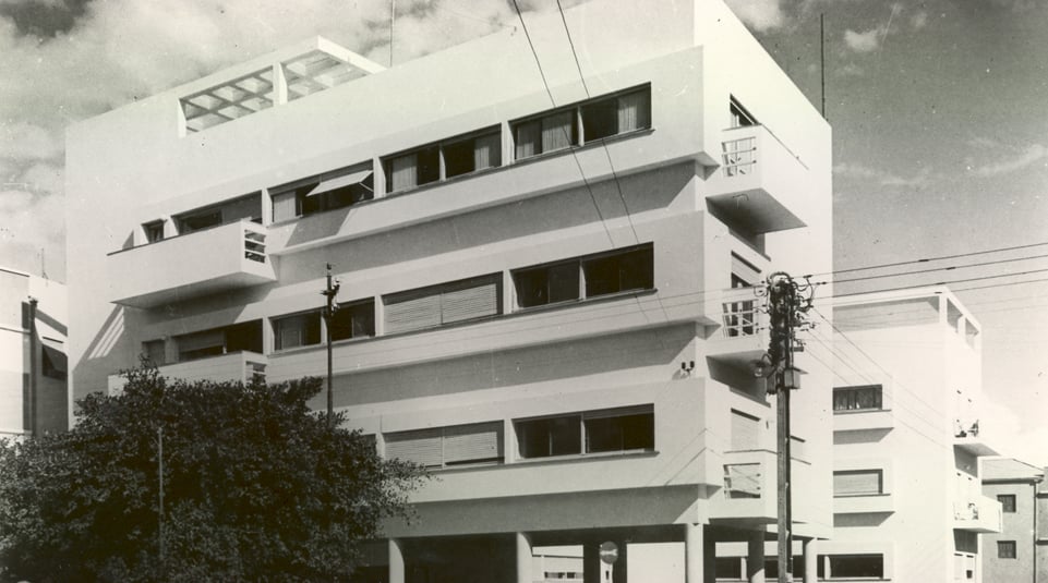 בית-אנגל_זאב-רכטר_יצחק-קלטר-2-1